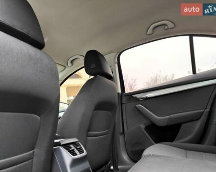 Чорний Шкода Октавія, об'ємом двигуна 1.4 л та пробігом 252 тис. км за 9990 $, фото 44 на Automoto.ua