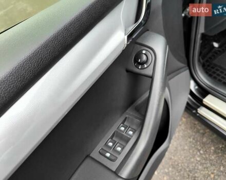 Черный Шкода Октавия, объемом двигателя 1.4 л и пробегом 252 тыс. км за 9990 $, фото 31 на Automoto.ua