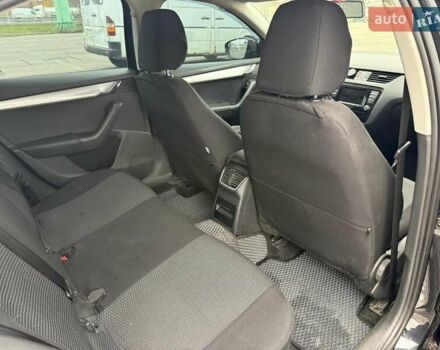 Черный Шкода Октавия, объемом двигателя 1.97 л и пробегом 226 тыс. км за 11500 $, фото 16 на Automoto.ua