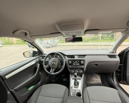 Черный Шкода Октавия, объемом двигателя 2 л и пробегом 272 тыс. км за 10000 $, фото 13 на Automoto.ua