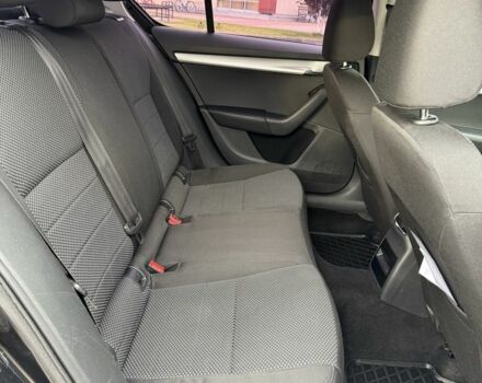 Черный Шкода Октавия, объемом двигателя 2 л и пробегом 272 тыс. км за 10000 $, фото 15 на Automoto.ua