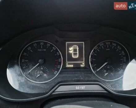 Черный Шкода Октавия, объемом двигателя 1.97 л и пробегом 250 тыс. км за 12500 $, фото 12 на Automoto.ua