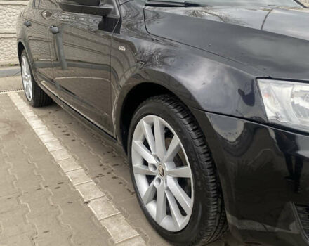 Черный Шкода Октавия, объемом двигателя 1.6 л и пробегом 219 тыс. км за 10500 $, фото 3 на Automoto.ua