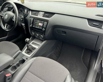 Шкода Октавія 2016 у Мукачеве на Automoto.ua Чорний Шкода Октавія, об'ємом двигуна 1.6 л та пробігом 257 тис. км за 11950 $, фото 10 на Automoto.ua