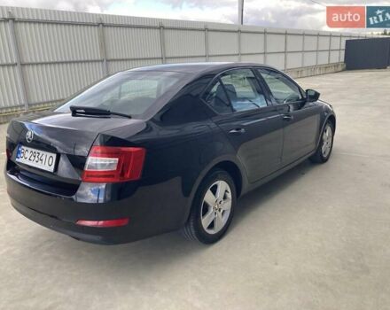 Черный Шкода Октавия, объемом двигателя 2 л и пробегом 294 тыс. км за 11800 $, фото 5 на Automoto.ua