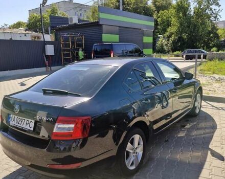 Черный Шкода Октавия, объемом двигателя 1.8 л и пробегом 282 тыс. км за 10900 $, фото 1 на Automoto.ua
