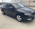 Черный Шкода Октавия, объемом двигателя 2 л и пробегом 294 тыс. км за 11800 $, фото 3 на Automoto.ua