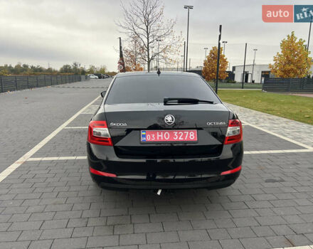Шкода Октавія 2016 у Мукачеве на Automoto.ua Чорний Шкода Октавія, об'ємом двигуна 1.6 л та пробігом 257 тис. км за 11950 $, фото 7 на Automoto.ua