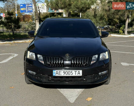 Шкода Октавія 2017 у Одесі на Automoto.ua Чорний Шкода Октавія, об'ємом двигуна 1.8 л та пробігом 260 тис. км за 14700 $, фото 2 на Automoto.ua