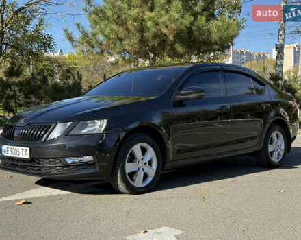 Шкода Октавія 2017 у Одесі на Automoto.ua Чорний Шкода Октавія, об'ємом двигуна 1.8 л та пробігом 260 тис. км за 14700 $, фото 4 на Automoto.ua