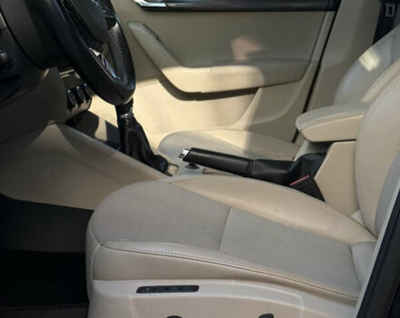 Чорний Шкода Октавія, об'ємом двигуна 1.6 л та пробігом 210 тис. км за 13900 $, фото 23 на Automoto.ua