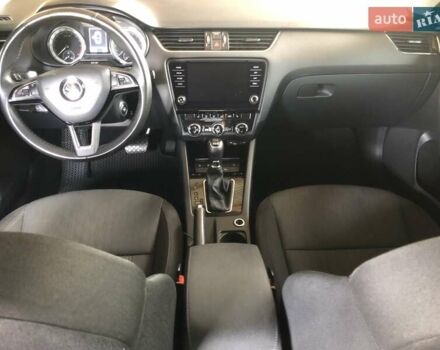 Черный Шкода Октавия, объемом двигателя 1.97 л и пробегом 235 тыс. км за 18200 $, фото 12 на Automoto.ua