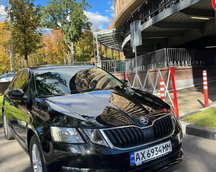 Шкода Октавия 2017 в Харькове на Automoto.ua Черный Шкода Октавия, объемом двигателя 1.8 л и пробегом 122 тыс. км за 15000 $, фото 2 на Automoto.ua