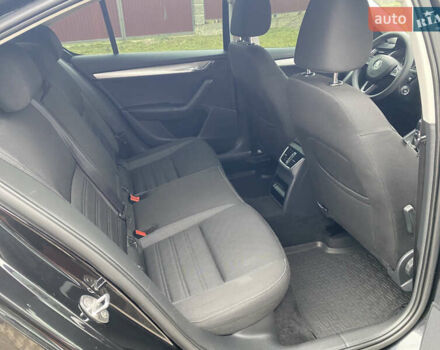 Черный Шкода Октавия, объемом двигателя 1.6 л и пробегом 269 тыс. км за 14200 $, фото 15 на Automoto.ua