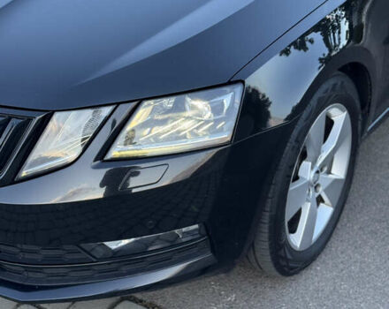 Черный Шкода Октавия, объемом двигателя 1.97 л и пробегом 205 тыс. км за 17200 $, фото 1 на Automoto.ua