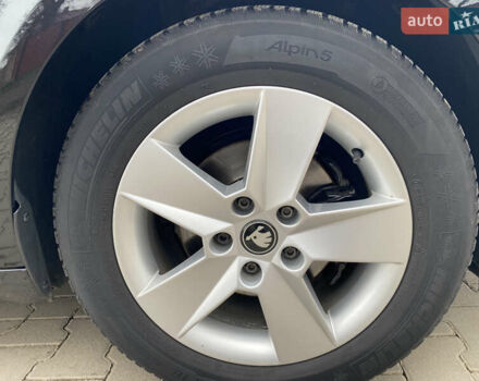 Черный Шкода Октавия, объемом двигателя 1.6 л и пробегом 269 тыс. км за 14200 $, фото 10 на Automoto.ua