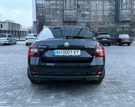 Черный Шкода Октавия, объемом двигателя 1.6 л и пробегом 61 тыс. км за 15900 $, фото 5 на Automoto.ua