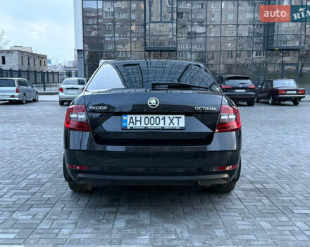 Черный Шкода Октавия, объемом двигателя 1.6 л и пробегом 61 тыс. км за 15900 $, фото 5 на Automoto.ua