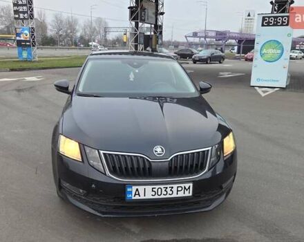 Черный Шкода Октавия, объемом двигателя 1 л и пробегом 262 тыс. км за 10000 $, фото 2 на Automoto.ua
