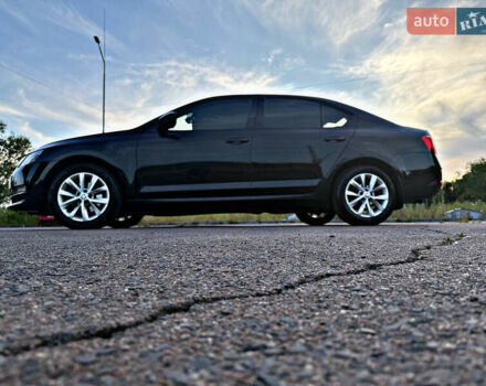 Чорний Шкода Октавія, об'ємом двигуна 2.01 л та пробігом 165 тис. км за 18550 $, фото 12 на Automoto.ua