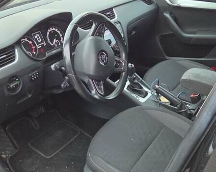 Черный Шкода Октавия, объемом двигателя 1 л и пробегом 262 тыс. км за 10000 $, фото 4 на Automoto.ua