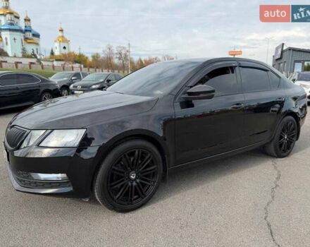 Чорний Шкода Октавія, об'ємом двигуна 1.8 л та пробігом 165 тис. км за 16500 $, фото 10 на Automoto.ua