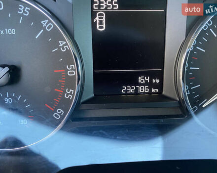 Черный Шкода Октавия, объемом двигателя 1.6 л и пробегом 232 тыс. км за 10700 $, фото 24 на Automoto.ua