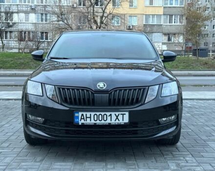 Черный Шкода Октавия, объемом двигателя 1.6 л и пробегом 61 тыс. км за 15900 $, фото 1 на Automoto.ua