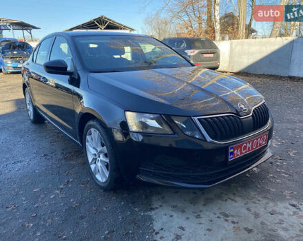 Черный Шкода Октавия, объемом двигателя 1.6 л и пробегом 232 тыс. км за 10700 $, фото 12 на Automoto.ua