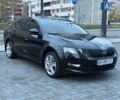 Черный Шкода Октавия, объемом двигателя 1.6 л и пробегом 61 тыс. км за 15900 $, фото 1 на Automoto.ua