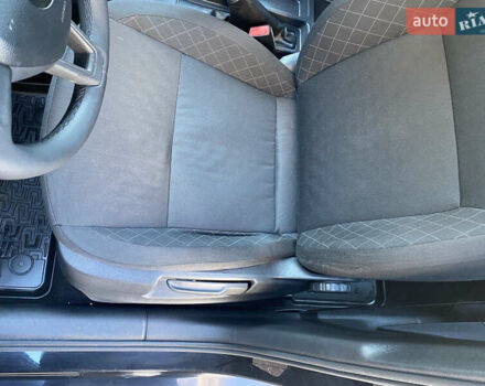 Черный Шкода Октавия, объемом двигателя 1.6 л и пробегом 232 тыс. км за 10700 $, фото 20 на Automoto.ua