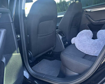 Черный Шкода Октавия, объемом двигателя 1.6 л и пробегом 230 тыс. км за 12150 $, фото 5 на Automoto.ua