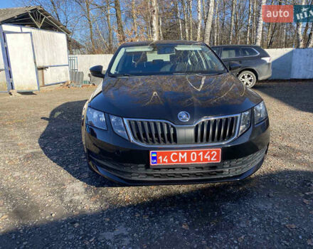Черный Шкода Октавия, объемом двигателя 1.6 л и пробегом 232 тыс. км за 10700 $, фото 2 на Automoto.ua