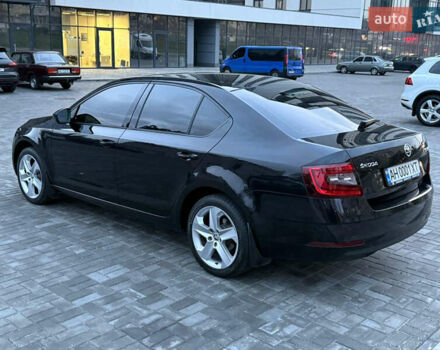 Черный Шкода Октавия, объемом двигателя 1.6 л и пробегом 61 тыс. км за 15900 $, фото 6 на Automoto.ua