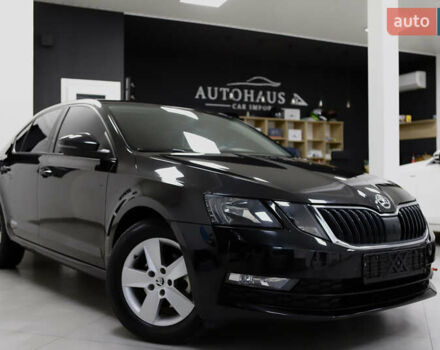 Черный Шкода Октавия, объемом двигателя 1.97 л и пробегом 163 тыс. км за 15900 $, фото 3 на Automoto.ua