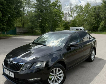 Чорний Шкода Октавія, об'ємом двигуна 1.6 л та пробігом 240 тис. км за 13000 $, фото 2 на Automoto.ua