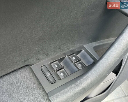 Чорний Шкода Октавія, об'ємом двигуна 2 л та пробігом 208 тис. км за 17999 $, фото 14 на Automoto.ua