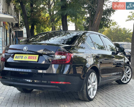 Чорний Шкода Октавія, об'ємом двигуна 2 л та пробігом 208 тис. км за 17999 $, фото 6 на Automoto.ua