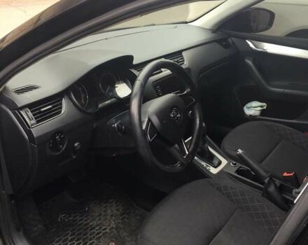 Черный Шкода Октавия, объемом двигателя 1.6 л и пробегом 155 тыс. км за 12500 $, фото 7 на Automoto.ua