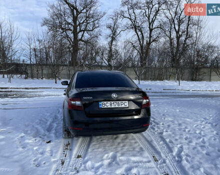 Черный Шкода Октавия, объемом двигателя 1.6 л и пробегом 221 тыс. км за 15200 $, фото 4 на Automoto.ua