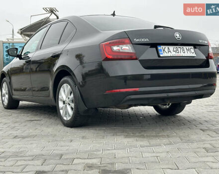 Черный Шкода Октавия, объемом двигателя 1.4 л и пробегом 87 тыс. км за 16700 $, фото 5 на Automoto.ua