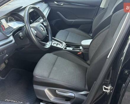 Черный Шкода Октавия, объемом двигателя 1.4 л и пробегом 79 тыс. км за 21593 $, фото 11 на Automoto.ua