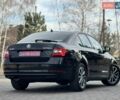 Черный Шкода Октавия, объемом двигателя 2 л и пробегом 124 тыс. км за 18900 $, фото 3 на Automoto.ua