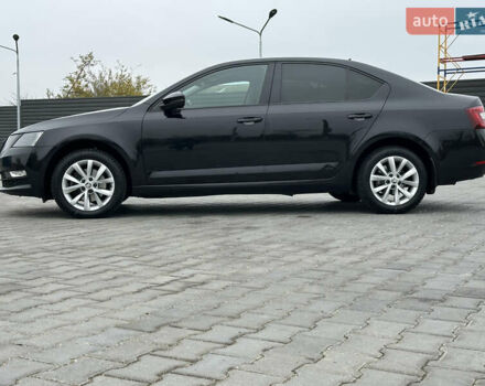 Черный Шкода Октавия, объемом двигателя 1.4 л и пробегом 87 тыс. км за 16700 $, фото 4 на Automoto.ua