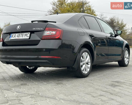 Черный Шкода Октавия, объемом двигателя 1.4 л и пробегом 87 тыс. км за 16700 $, фото 7 на Automoto.ua