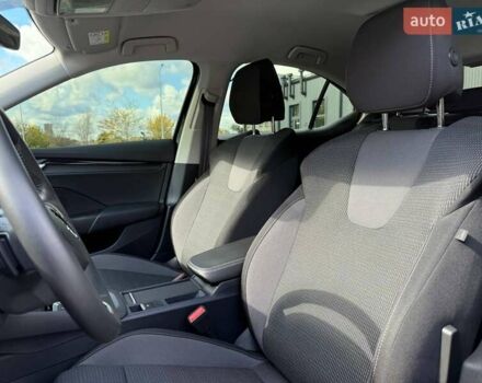 Шкода Октавия 2024 в Кривом Роге на Automoto.ua Черный Шкода Октавия, объемом двигателя 1.4 л и пробегом 19 тыс. км за 27500 $, фото 24 на Automoto.ua