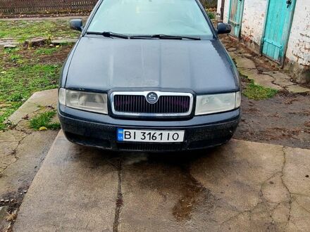 Черный Шкода Октавия, объемом двигателя 1.6 л и пробегом 300 тыс. км за 2800 $, фото 1 на Automoto.ua