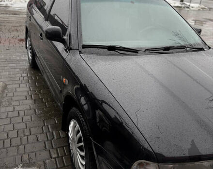 Черный Шкода Октавия, объемом двигателя 1.6 л и пробегом 303 тыс. км за 2600 $, фото 1 на Automoto.ua