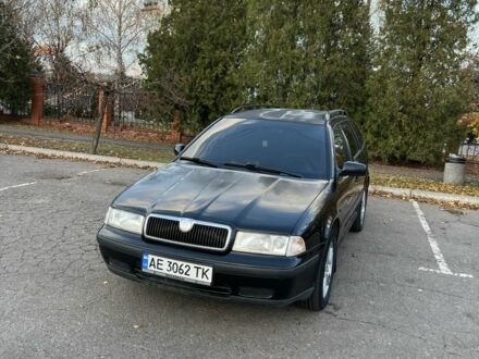 Чорний Шкода Октавія, об'ємом двигуна 1.6 л та пробігом 302 тис. км за 3900 $, фото 1 на Automoto.ua