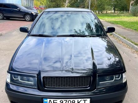 Чорний Шкода Октавія, об'ємом двигуна 2 л та пробігом 300 тис. км за 2500 $, фото 1 на Automoto.ua